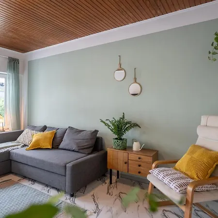 Wohlfuehlwohnung Mit 25 Qm Terrasse, Netflix Apartament