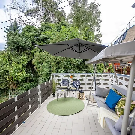Wohlfuehlwohnung Mit 25 Qm Terrasse, Netflix